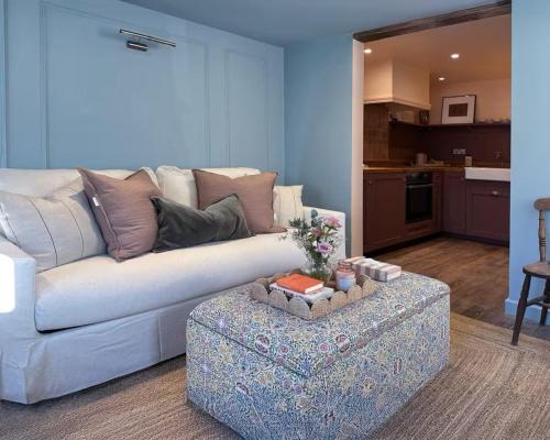 Kintbury House | Boutique Cottage in the Heart of Kintbury