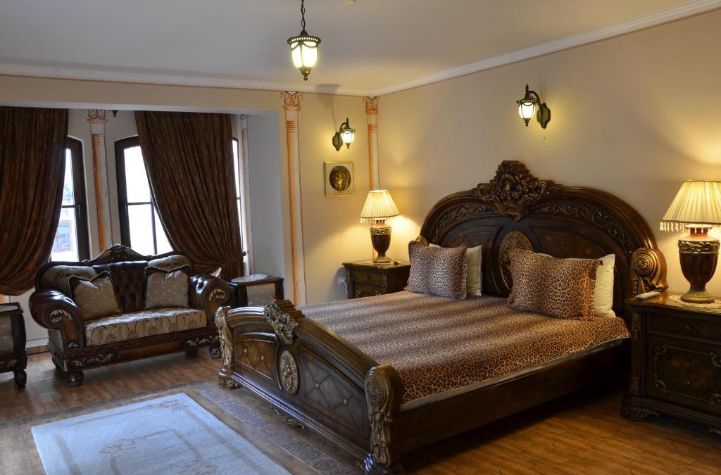 Plovdiv Old Town Hotel | Boutique Hotel Boris Palace & Restaurant