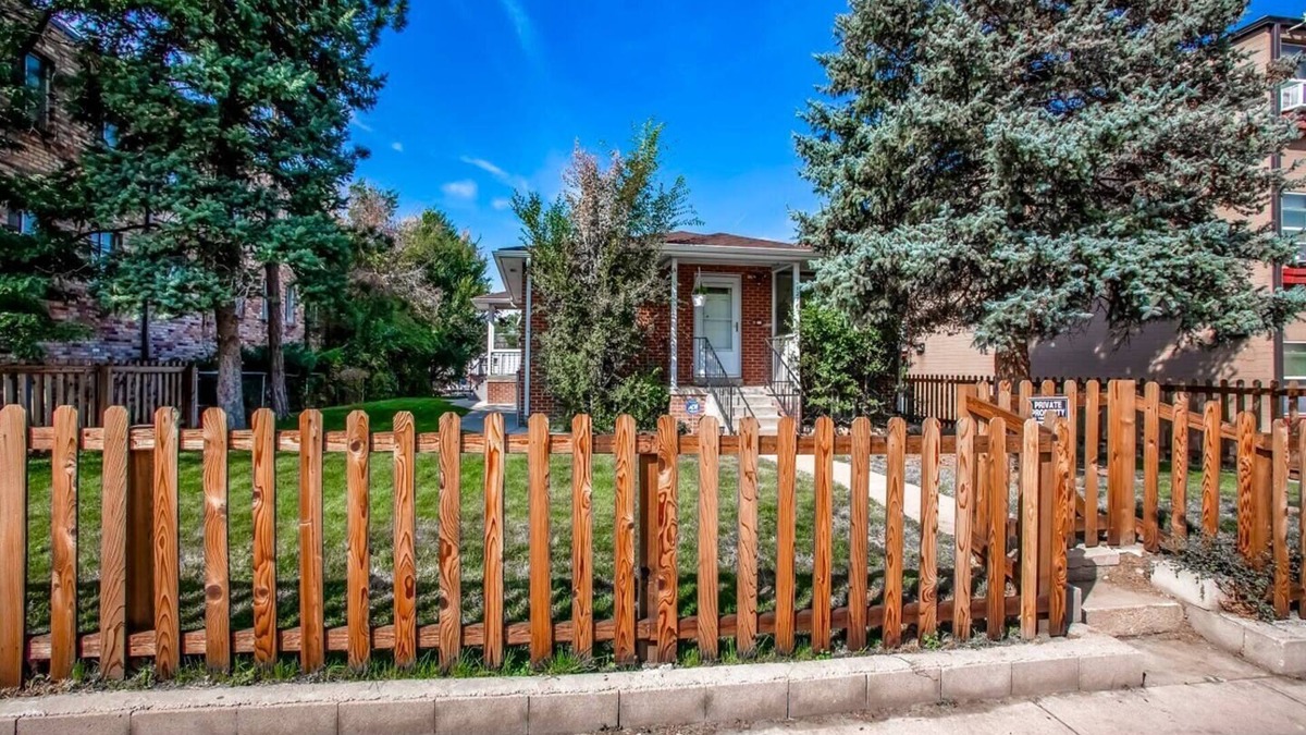 East Colfax Apartment | Boutique Medical Housing 17B | Pet-Friendly Haven