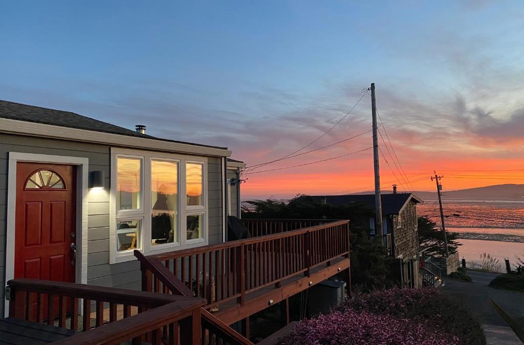 Old Town House | Boutique Ocean View Home with Private Hot Tub