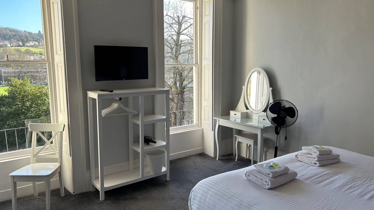 Bath Apartment | Boutique Retreat in the Heart of Bath — Steps from All the Sights