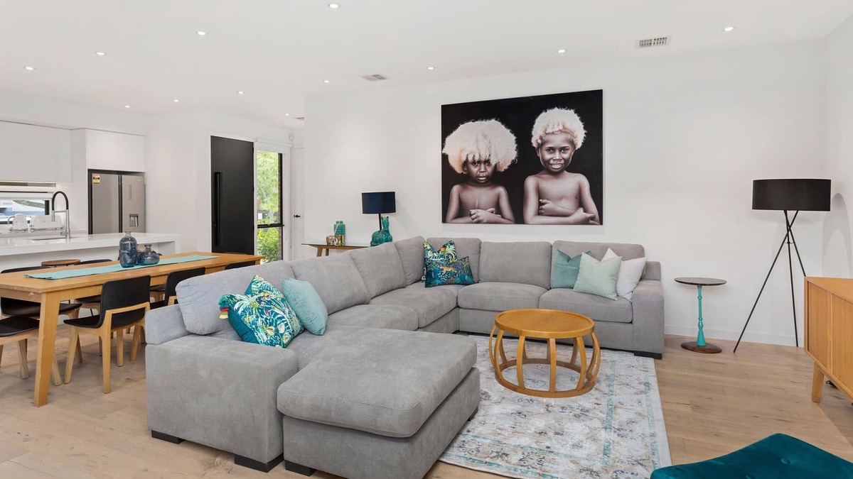 Murrumbeena House | BOUTIQUE STAYS - Sunnyside