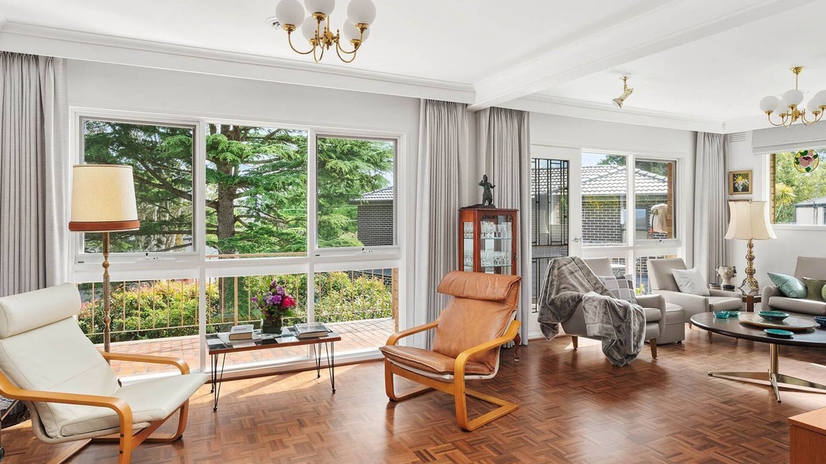 Mount Waverley House | BOUTIQUE STAYS - That 70s House