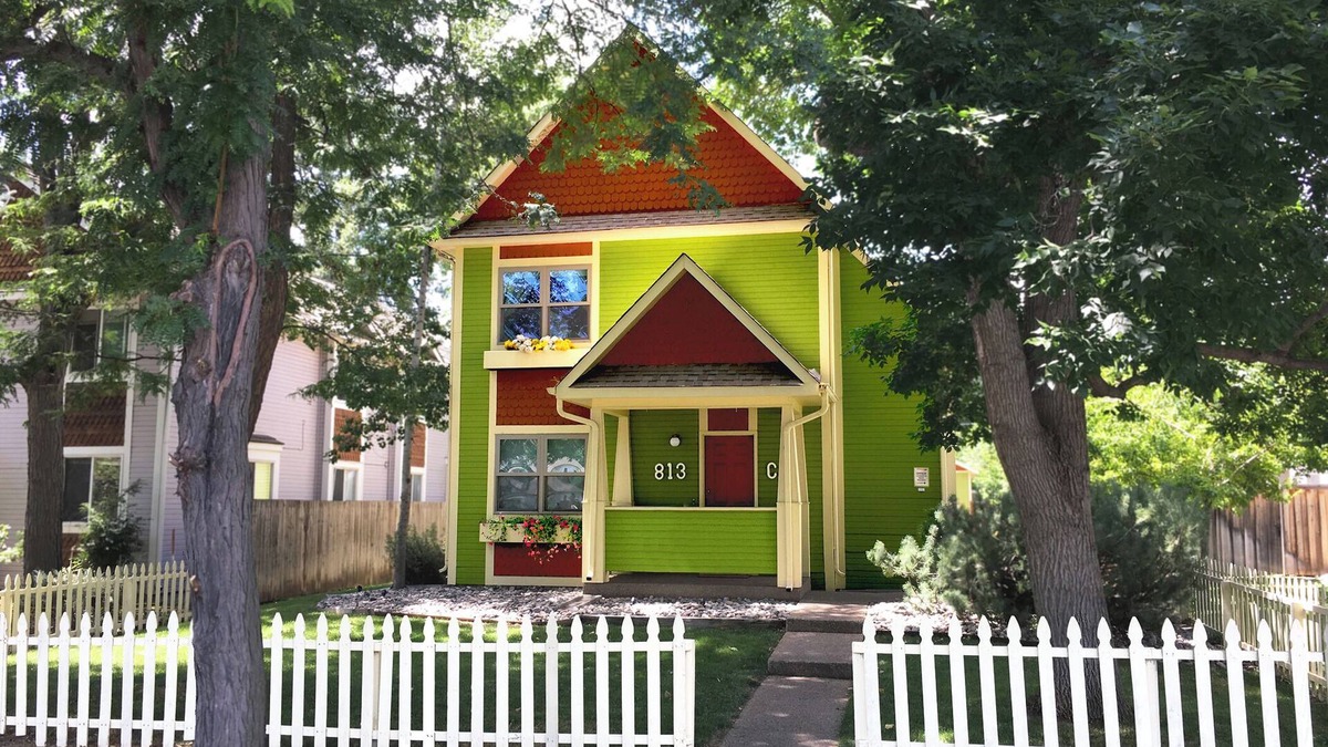 University Park Apartment | Boutique Studio Apartment Hotel across from CSU in Old Town Fort Collins! Light filled space that will transport and capture your heart. Curl up and read a book, let your mind wander from your private balcony as the giant oak tree blows in the breeze