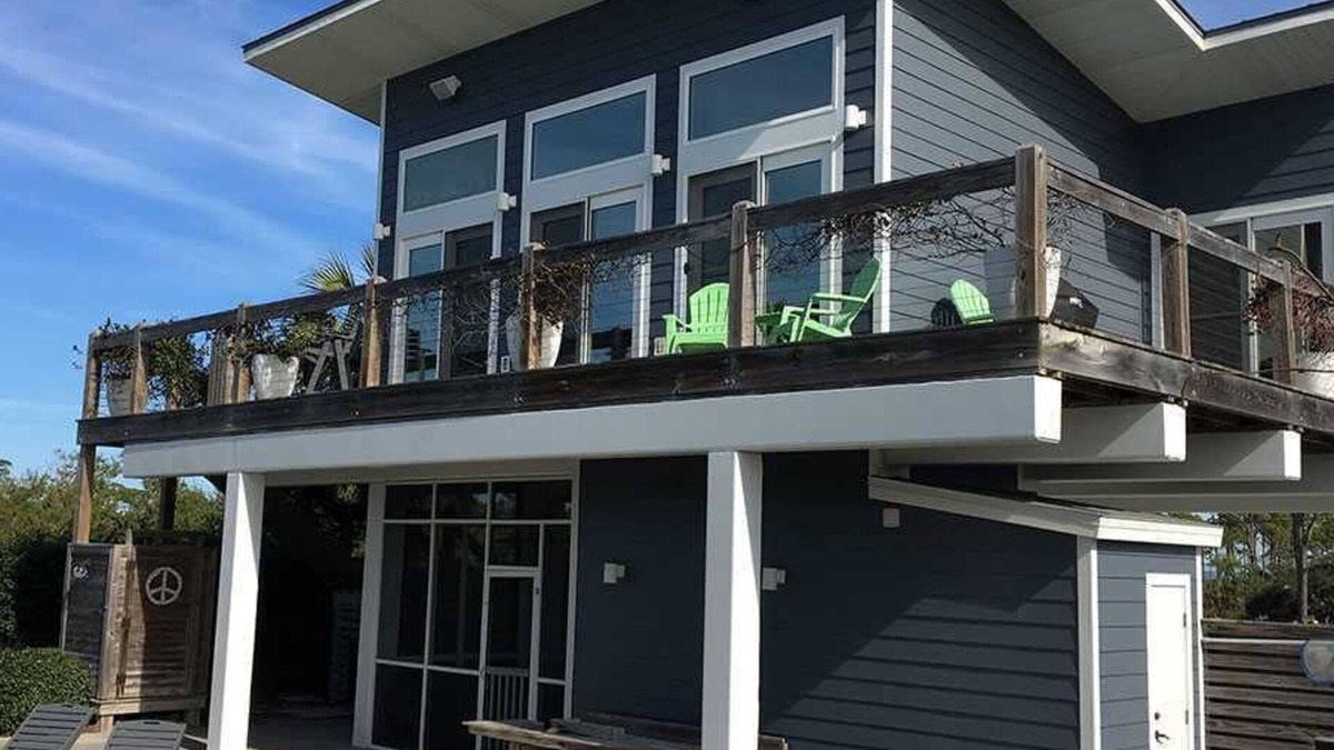 Cape San Blas House | Bow Wow Bungalow - Gulf View, Pet Friendly Fenced Yard, Lap Pool, 3 Min Walk to Gulf