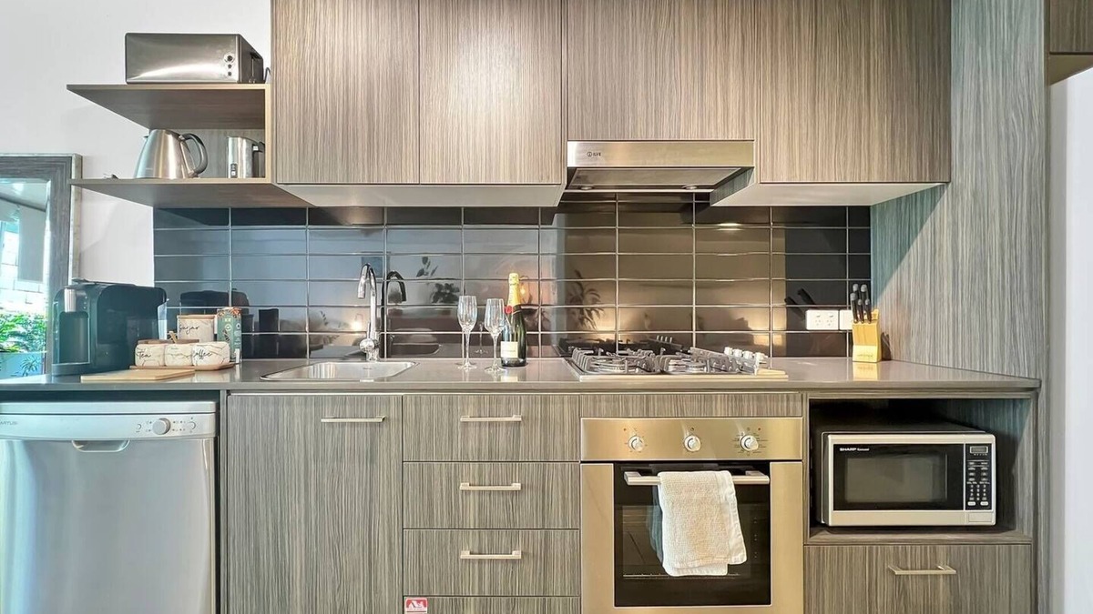 Bowen Hills Apartment | Bowen hills 2bed 1bath Haven with wi-fi