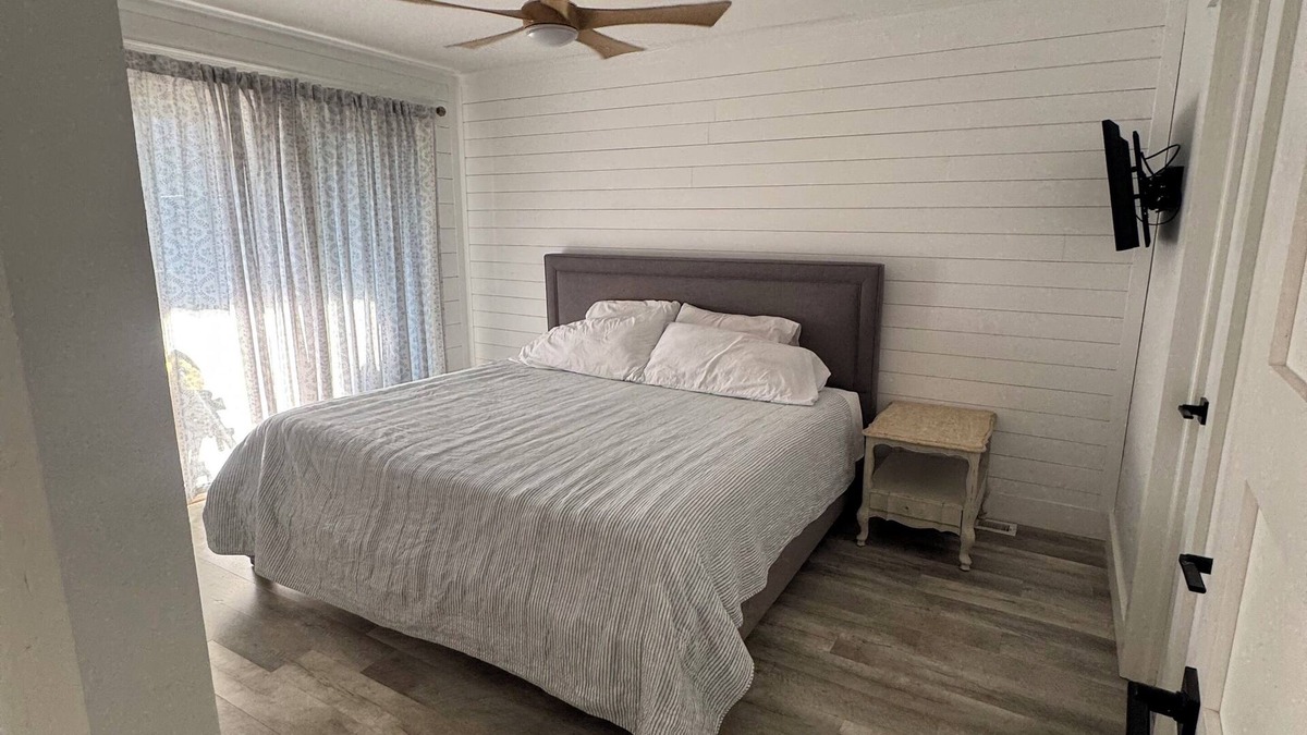 Duck Condo | Bowie's Bungalow - 2 Bedroom Private and Quiet Condo - Sound Side of Duck, NC