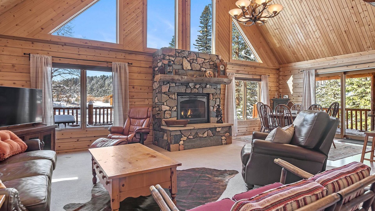 Benchmark Cabin | Boxelder Creek Lodge Black Hills Vacation Home