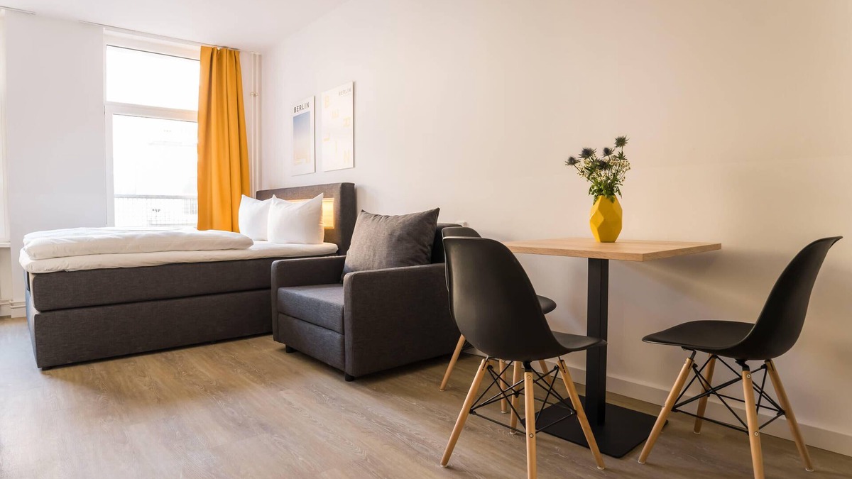 Friedrichshain Apartment | Boxi Studios Berlin S