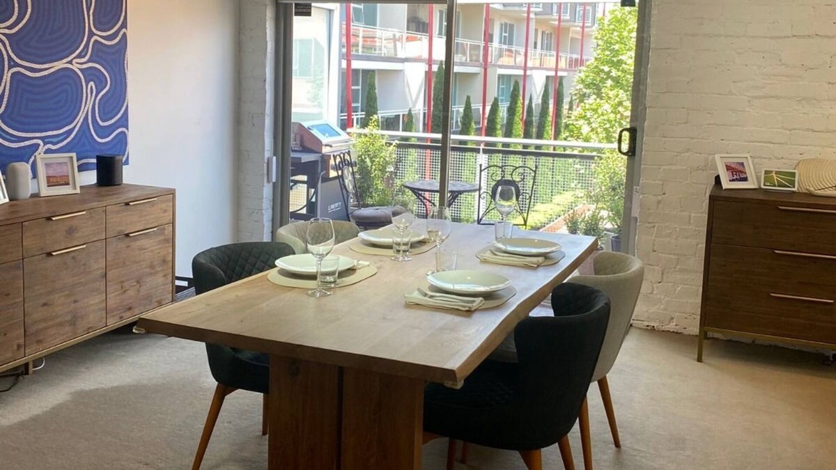 Sullivan's Cove Apartment | Boxwood IXL Lux Hobart Waterfront Entire Loft in Hobart, Australia