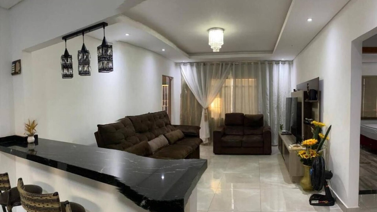 Foz do Iguacu House | Junior'House large house for your family, with swimming pool and barbecue.