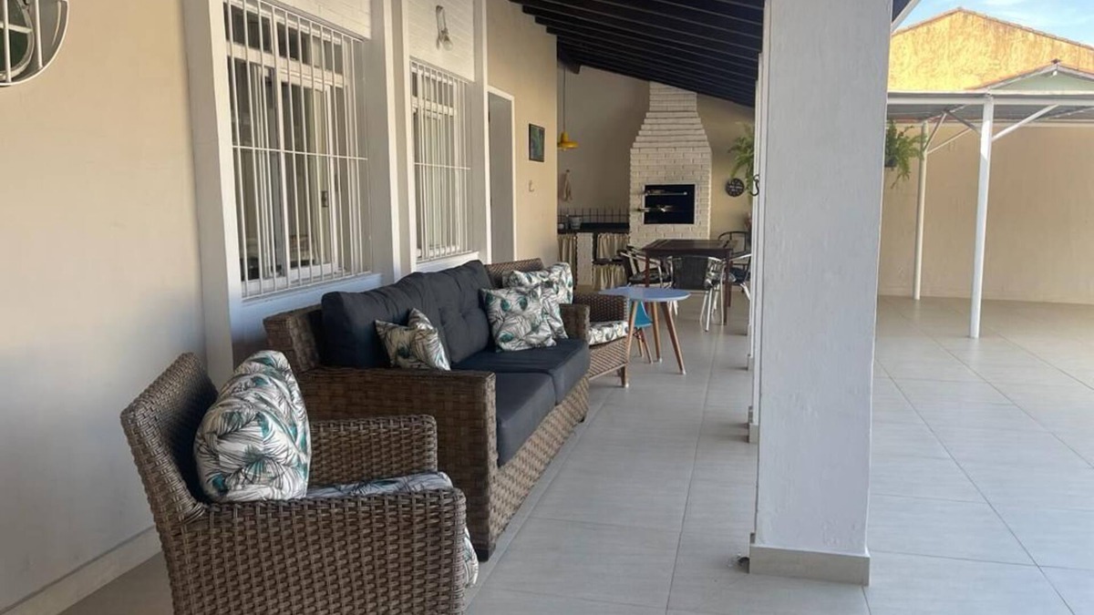 Portal da Olaria House | House in São Sebastião, with cook.