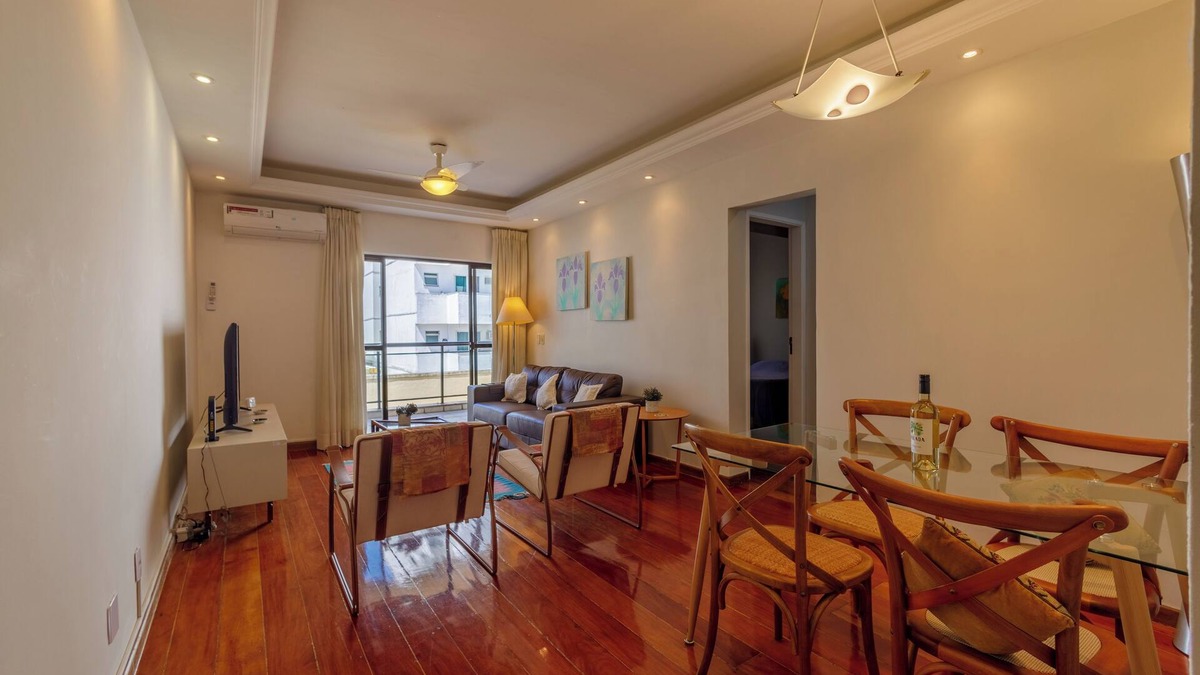 Recreio dos Bandeirantes Apartment | Cozy apartment in Recreio/RJ with balcony. Spacious, bright and airy.
