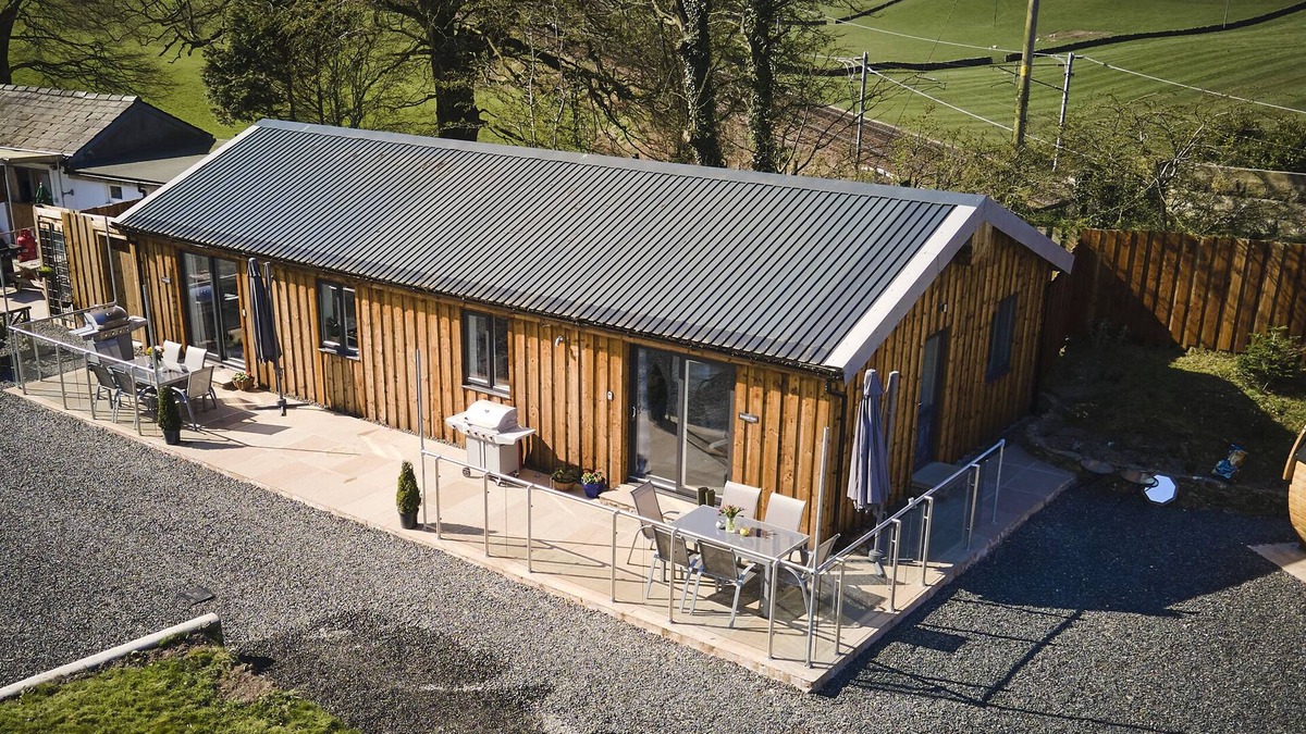 Natland House | Bracken Barn, sleeps 8 with BBQ pit