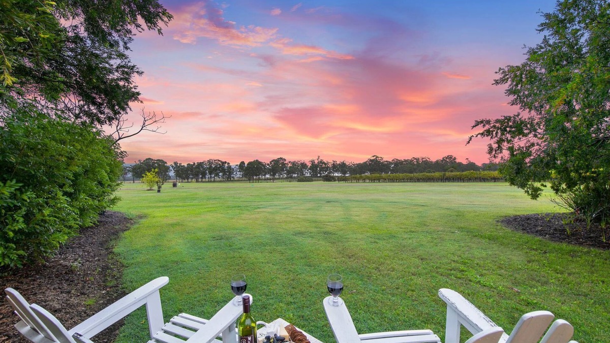 Rothbury House | Bracken Ridge Vineyard - The Athabascan - Villa 5