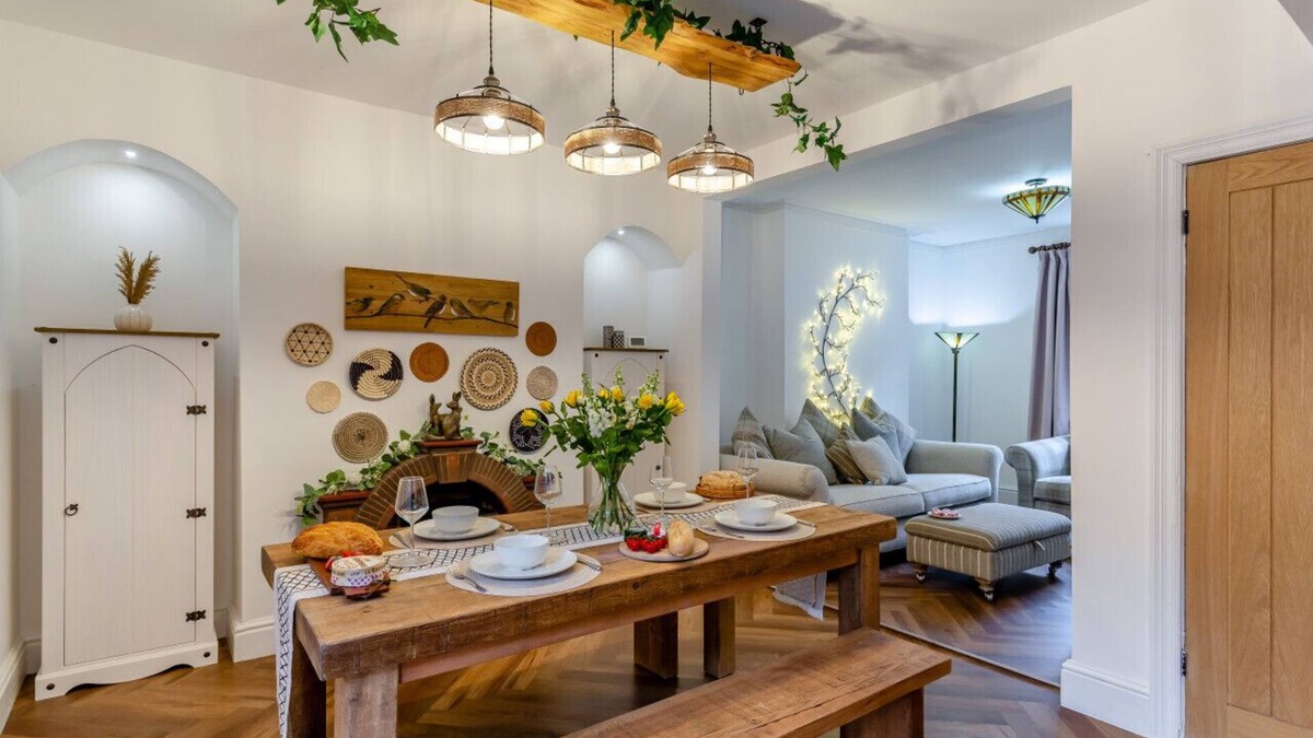 Knaresborough House | Bradbury Cottage - Two Bedroom House, Sleeps 4