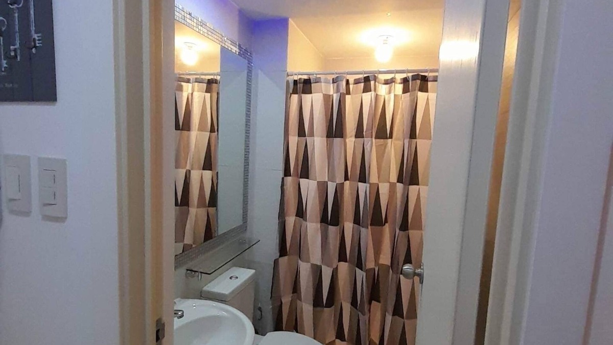Paranaque Condo | Brand New 1 bedroom Bare Unit in Azure Urban Residences