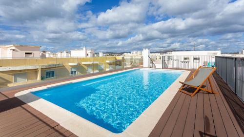 Olhao Apartment | Brand New 2 BDR Flat W/Rooftop Pool by LovelyStay
