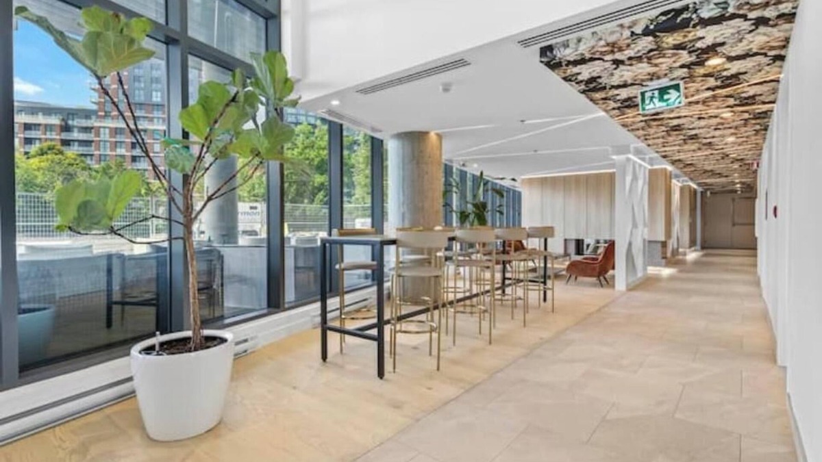 Griffintown Apartment | Brand new 2 bed, 2 bath in Griffintown