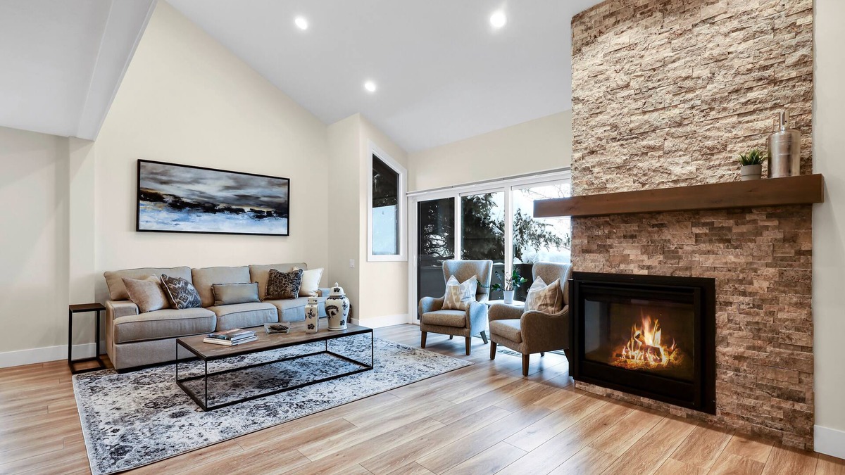 Cottonwood Heights Condo | BRAND NEW 3 Bdr Ski Condo w/hot tub minutes to Alta,Snowbird,Solitude,Brighton