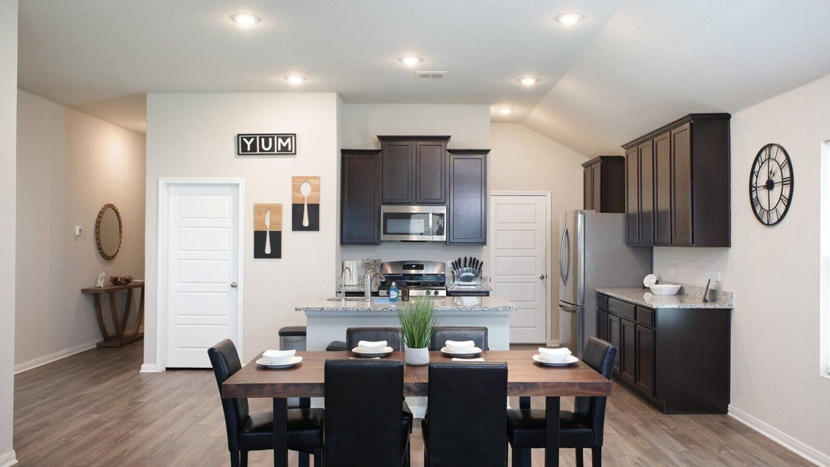 San Antonio House | Brand-New 3BR Brooks Furnished Extended Stay Private Yard Wi-Fi W/D SA