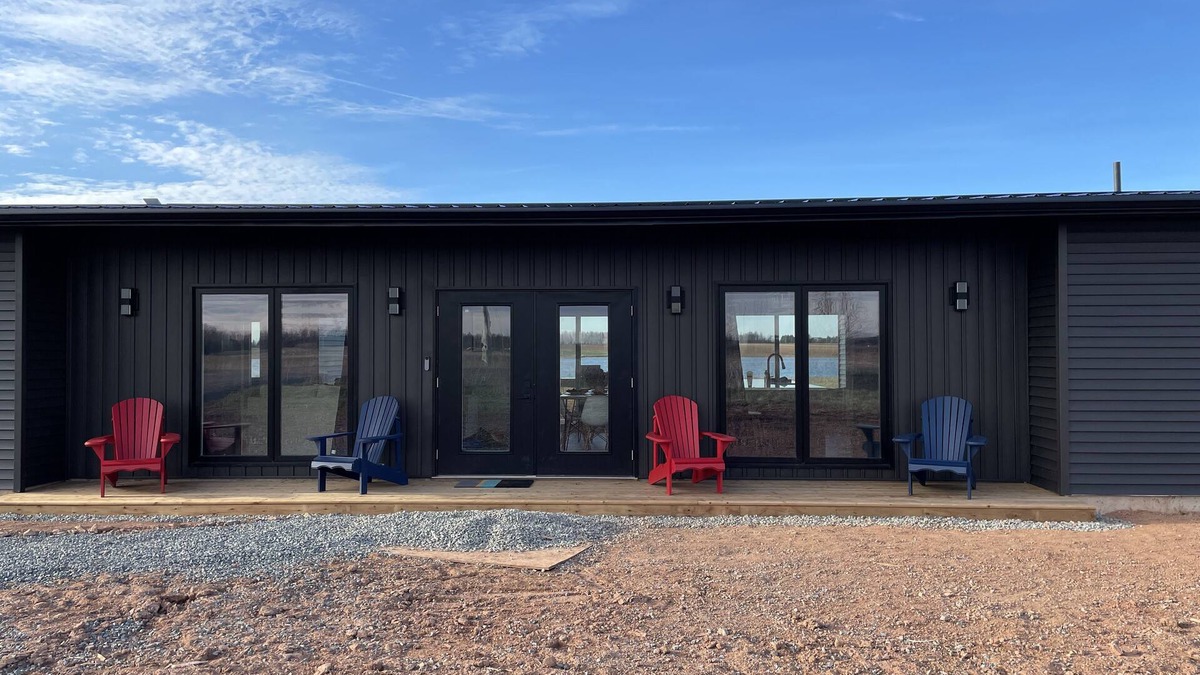 Port Howe House | Brand new 6 person ocean front bungalow