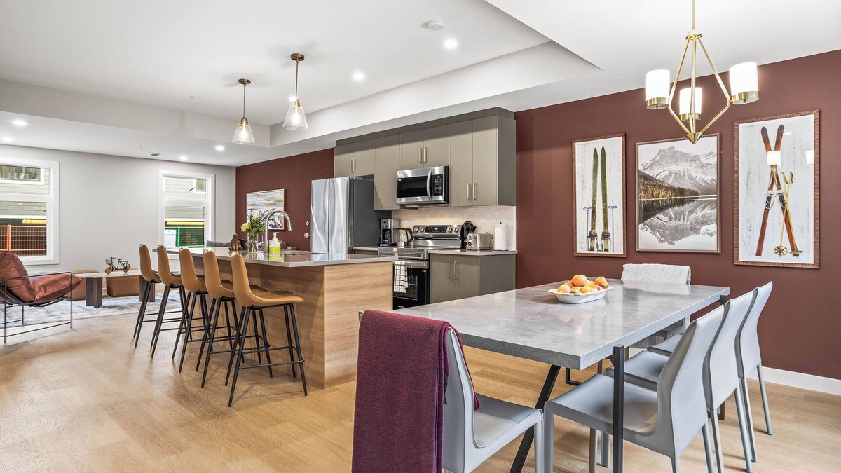 Harvie Heights Apartment | Brand New 8BR Family Retreat