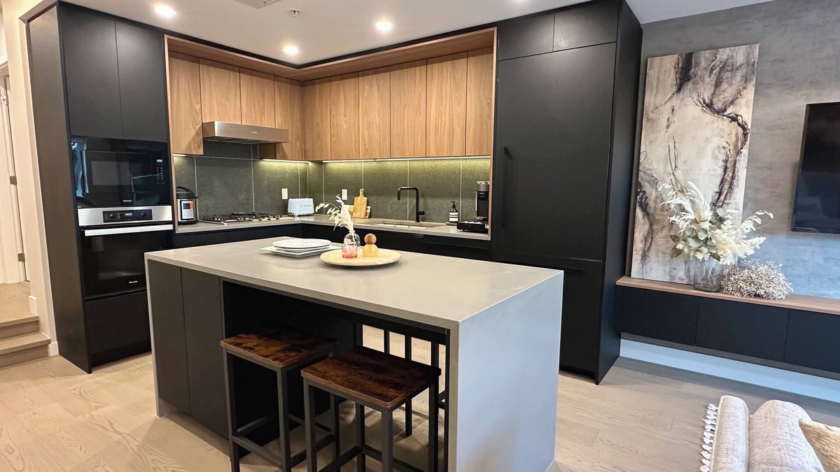 Riley Park-Little Mountain House | Brand New Award Winning Townhouse|3BR|Van West|Skytrain|12 min to Airport & DT