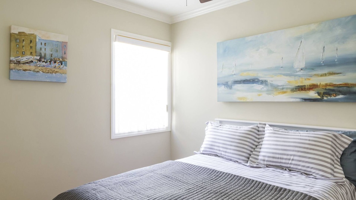 Belmont Shore Apartment | Brand New Beach Cottage Belmont Shores!