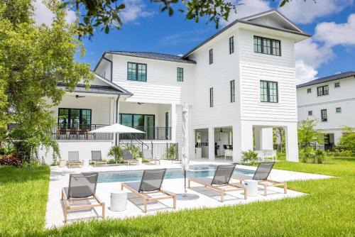 Key West House | Brand New Build Larkshine House - Pool