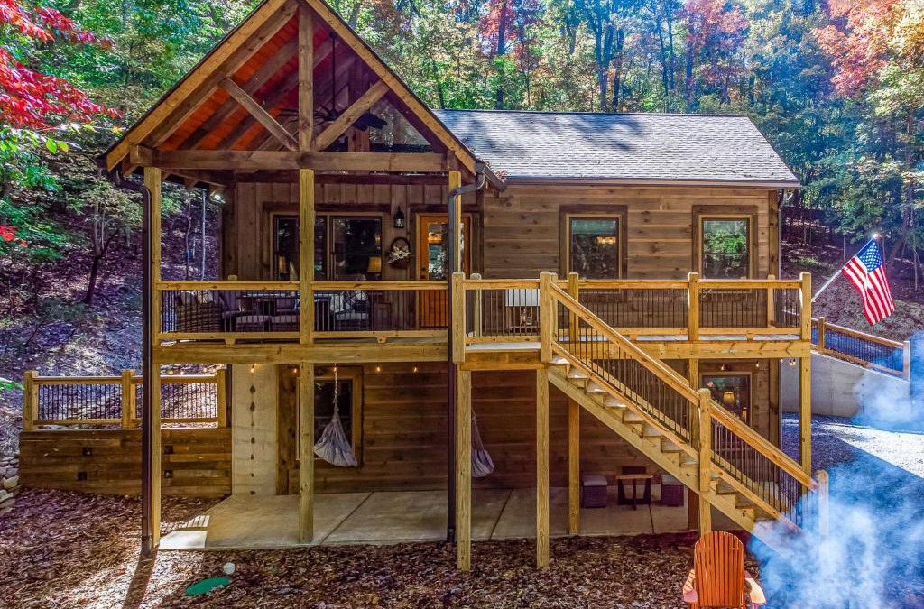 Ellijay Ski Chalet | Brand New Build Luxury Mountain Chalet with Hot tub, pool, Game Room, Premium features