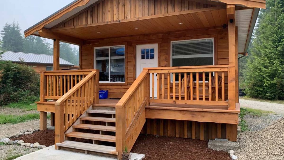 Ucluelet Cabin | Brand new cabin on large property