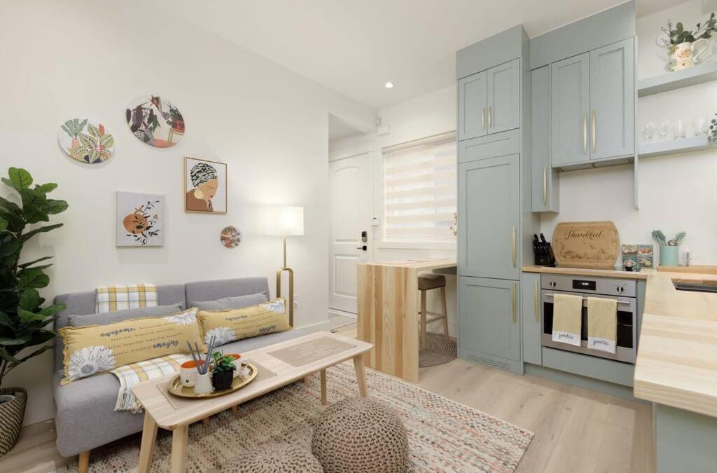 Richmond Apartment | BRAND NEW Cozy Scandinavian Suite