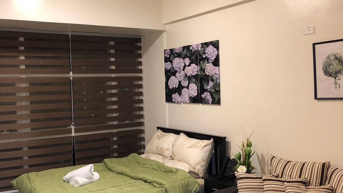 Wack-Wack Greenhills Condo | Brand NEW:Cozy Studio Unit across EDSA Shangrila