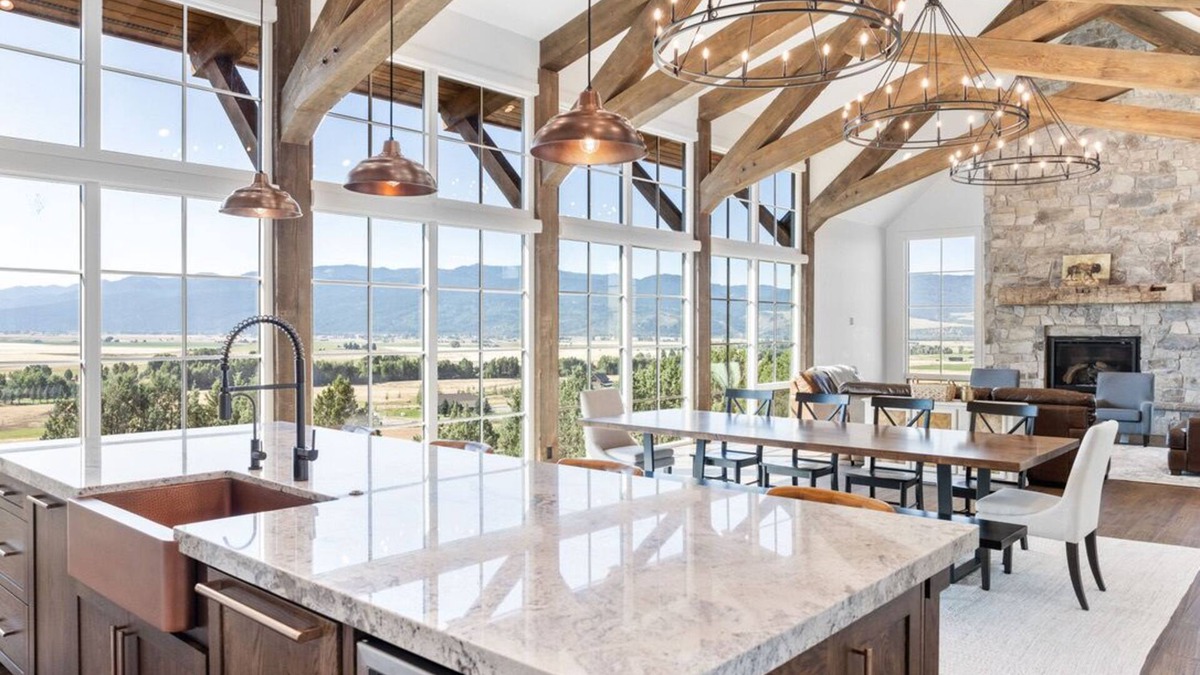 Irwin House | Brand new custom home in Swan Valley with incredible views!