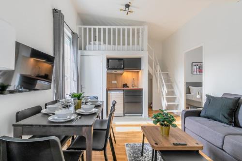 Pere Lachaise Apartment | Brand New - Exquisite and Sunny Parisian Loft