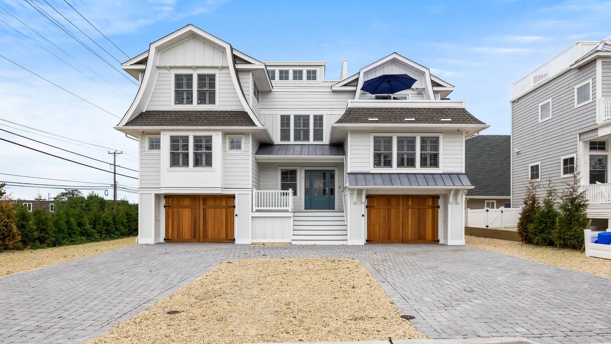 Harvey Cedars House | BRAND NEW for 2023 Season. Harvey Cedars Beach Block