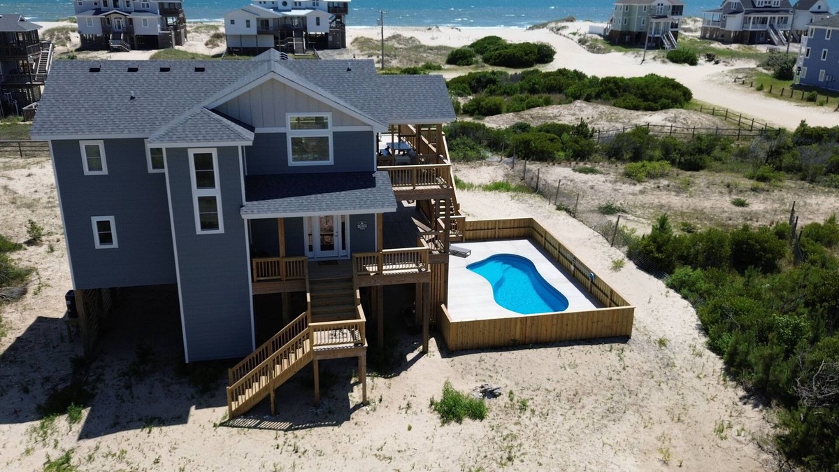 Carova Beach House | BRAND NEW home! 3 night minimum stay, 4x4 beach! Lovely views, pets