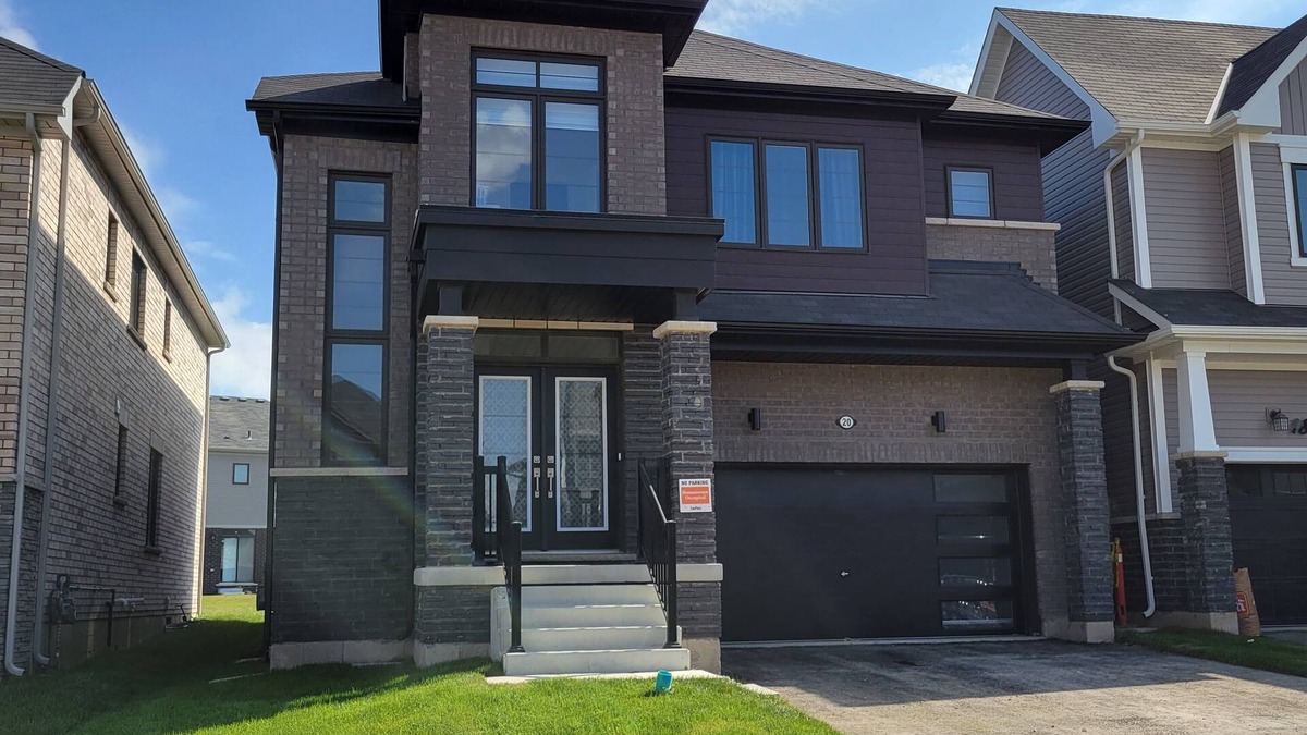 Caledonia House | Brand new home in Caledonia walking distance to river trail