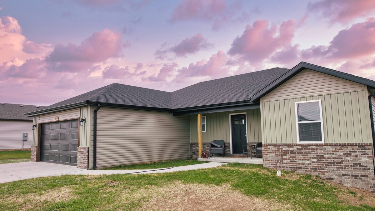 Springfield House | Brand-New Home in Springfield Missouri Near Ozark Empire Ground