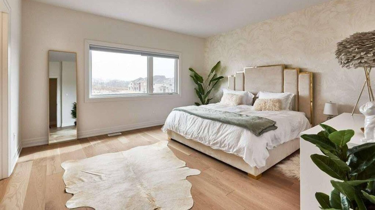 Whitby House | Brand new house Millionaire dollar neighbourhood