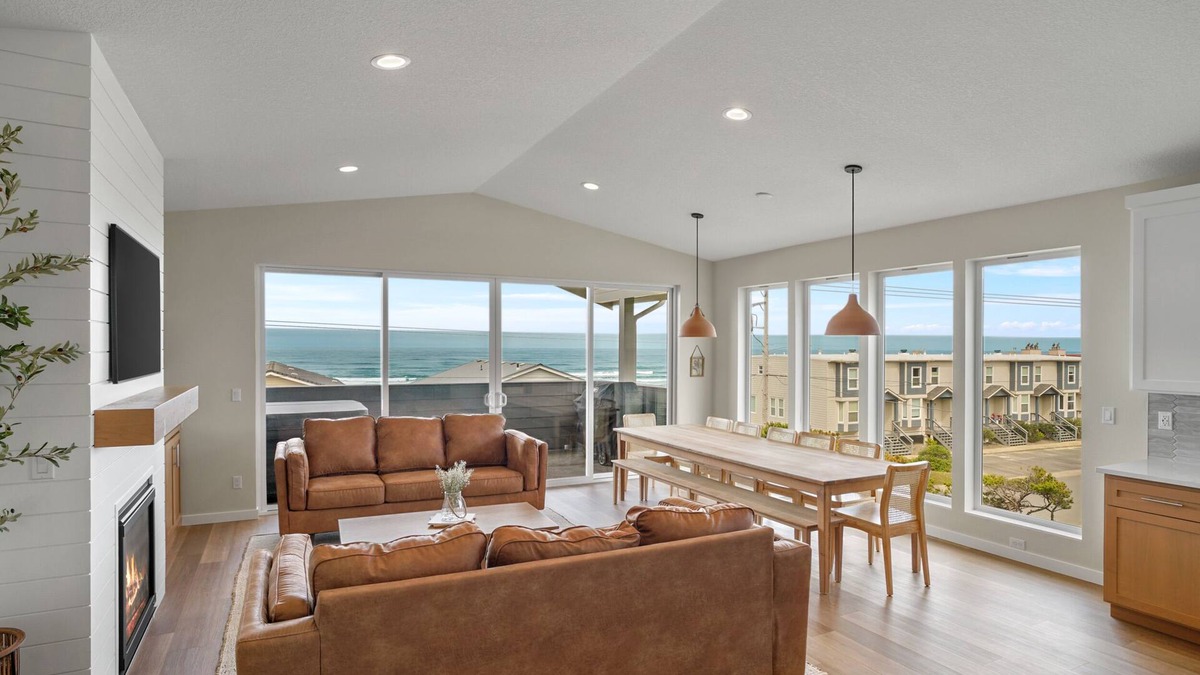 Rockaway Beach House | Brand New Lavish Townhome Duplex w 2 Private Hot Tubs & 2 Saunas