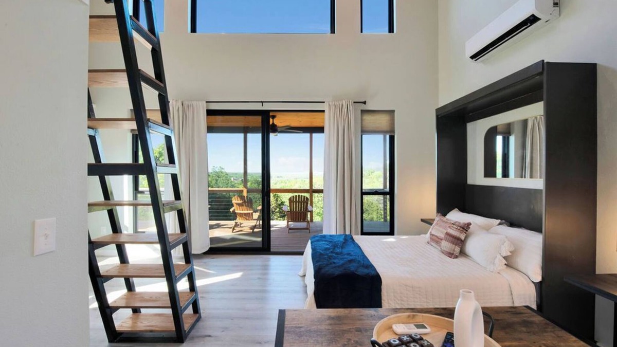 Davis Cabin | Brand New! Lofted Lookout - gorgeous views near Turner Falls