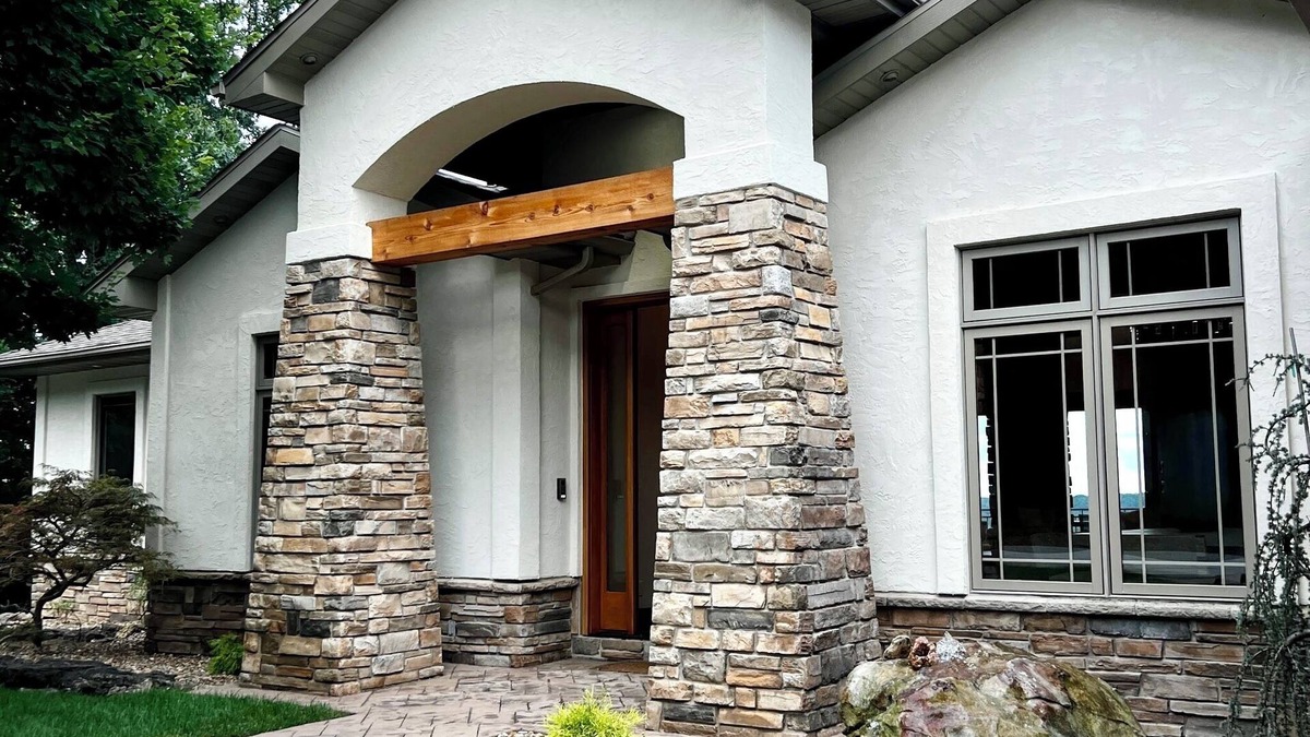 Sunrise Beach House | Brand New Luxurious Cliffside Lodge Overlooking the Lake with Pool & Hot Tub