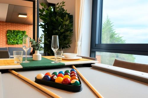 Uxbridge North Apartment | Brand-New Luxury Apartment Terrace - Opposite Piccadilly Line - 1-8 Guests