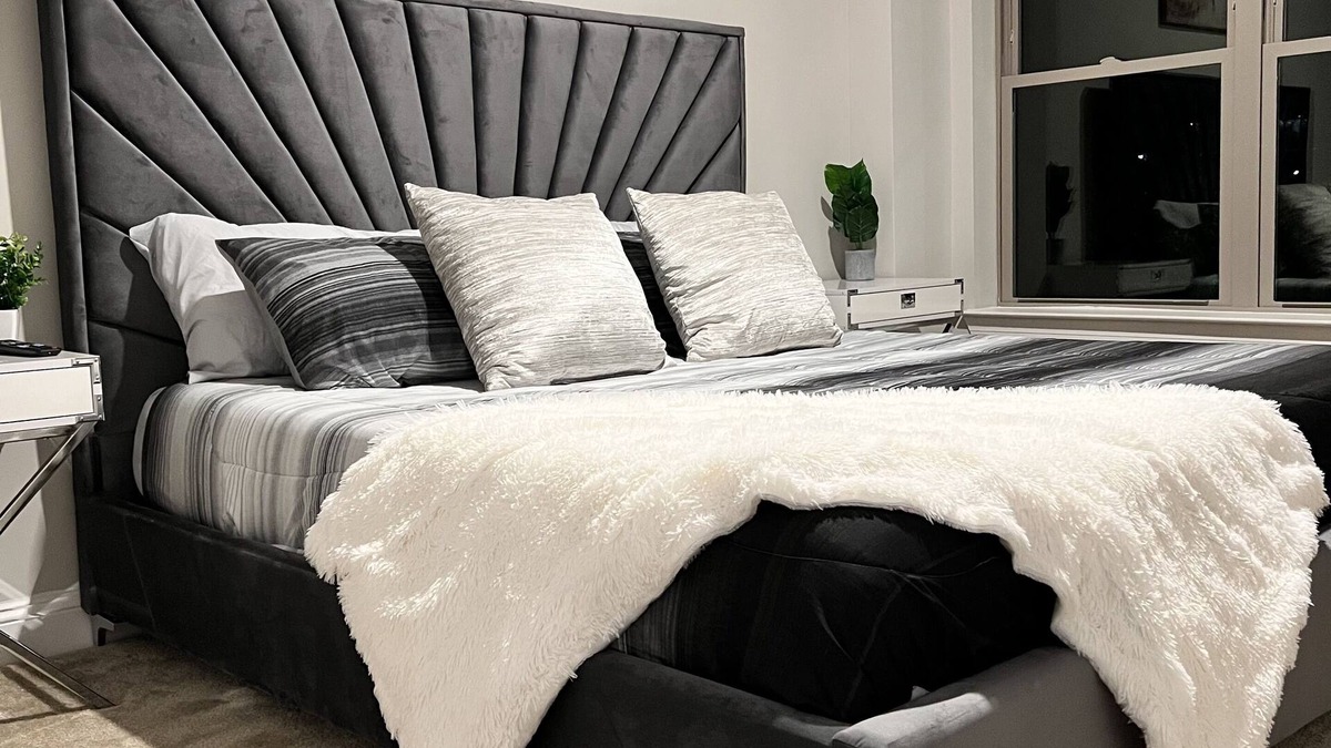 Smyrna Apartment | Brand New Luxury condo getaway