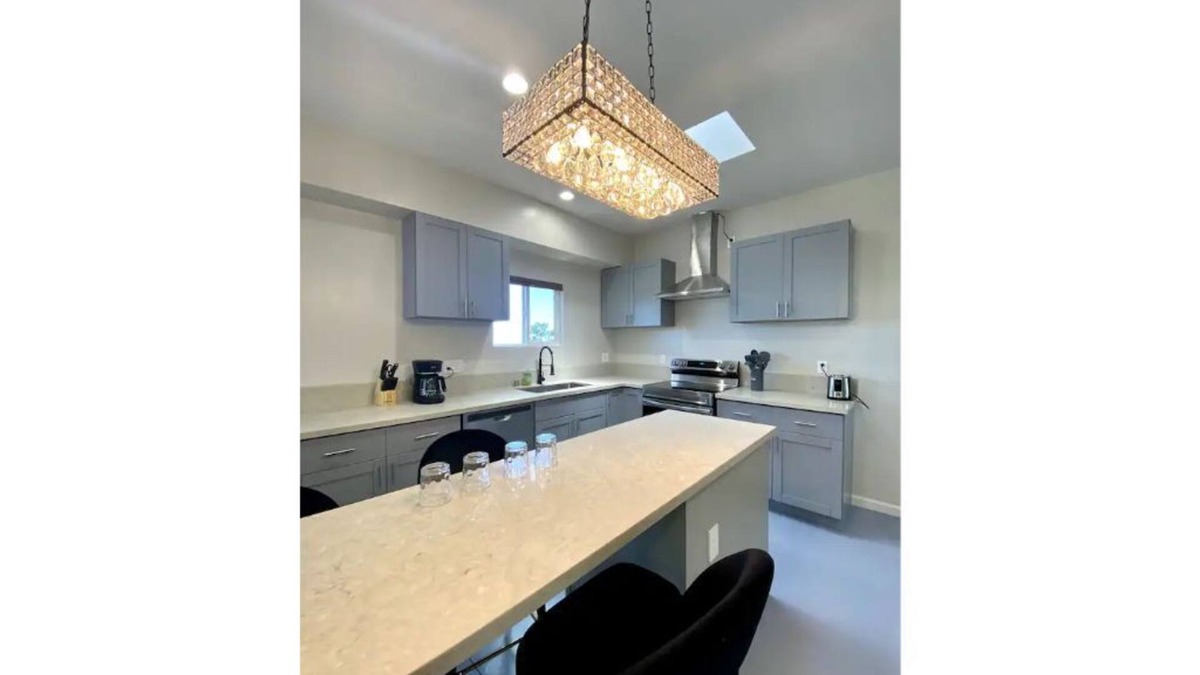 Kailua-Kona Apartment | Brand New Oceanview Lovely Studio