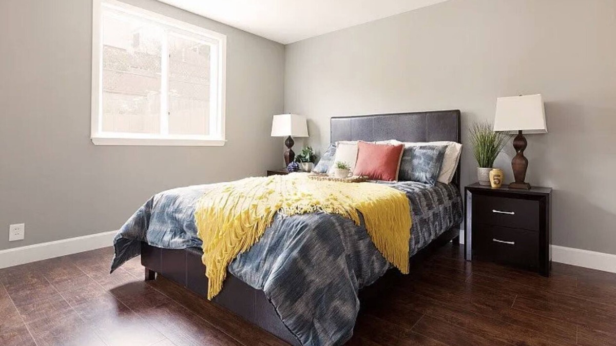 Westlake House | Brand New Remodeled Entire House w/Parking