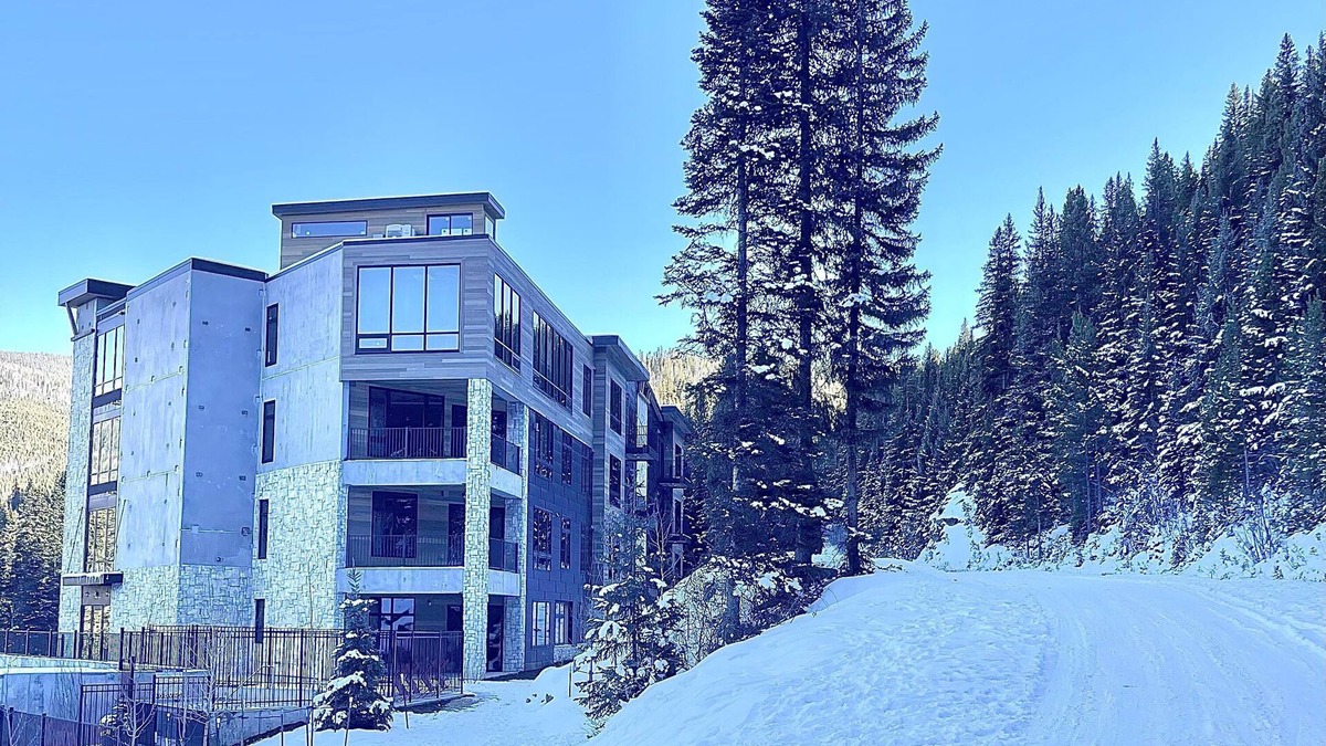 Winter Park Condo | Brand New Ski In/Ski Out 3-bedroom condo at base of Winter Park