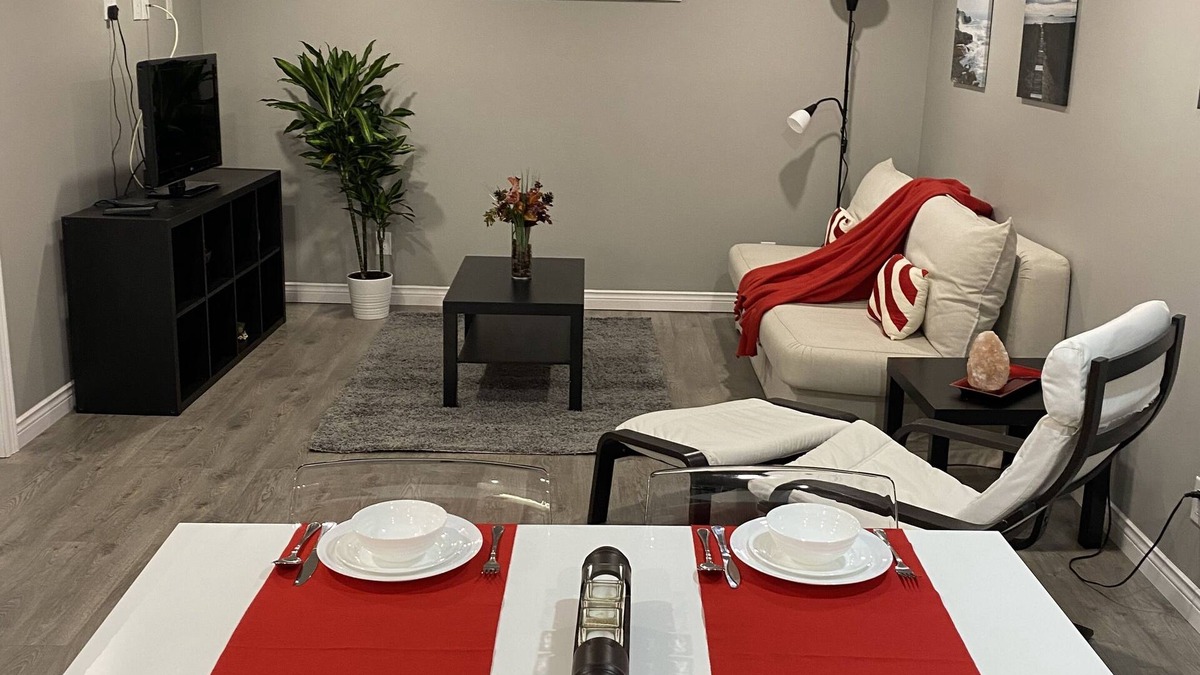 Guelph Apartment | Brand new spacious apartment with private yard/patio